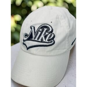 Nike Heritage86 Dad Hat Cap Cream Embroidered Logo Adjustable Unisex Golf VTG